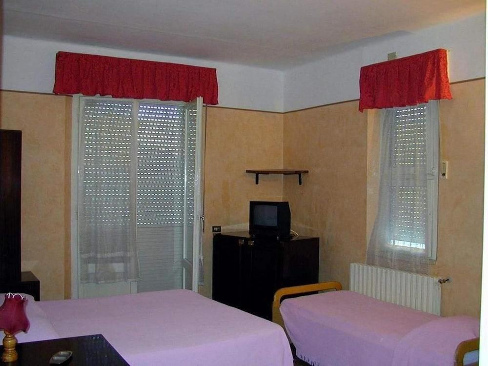 Hotel Residence Maria Grazia Rimini Exterior foto