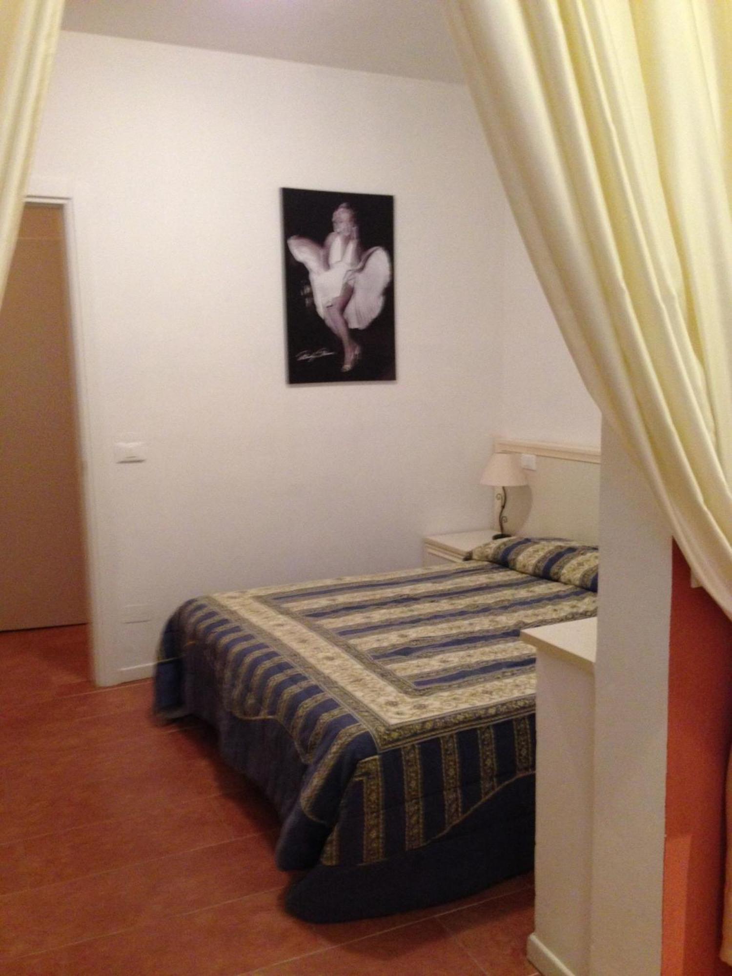 Hotel Residence Maria Grazia Rimini Zimmer foto