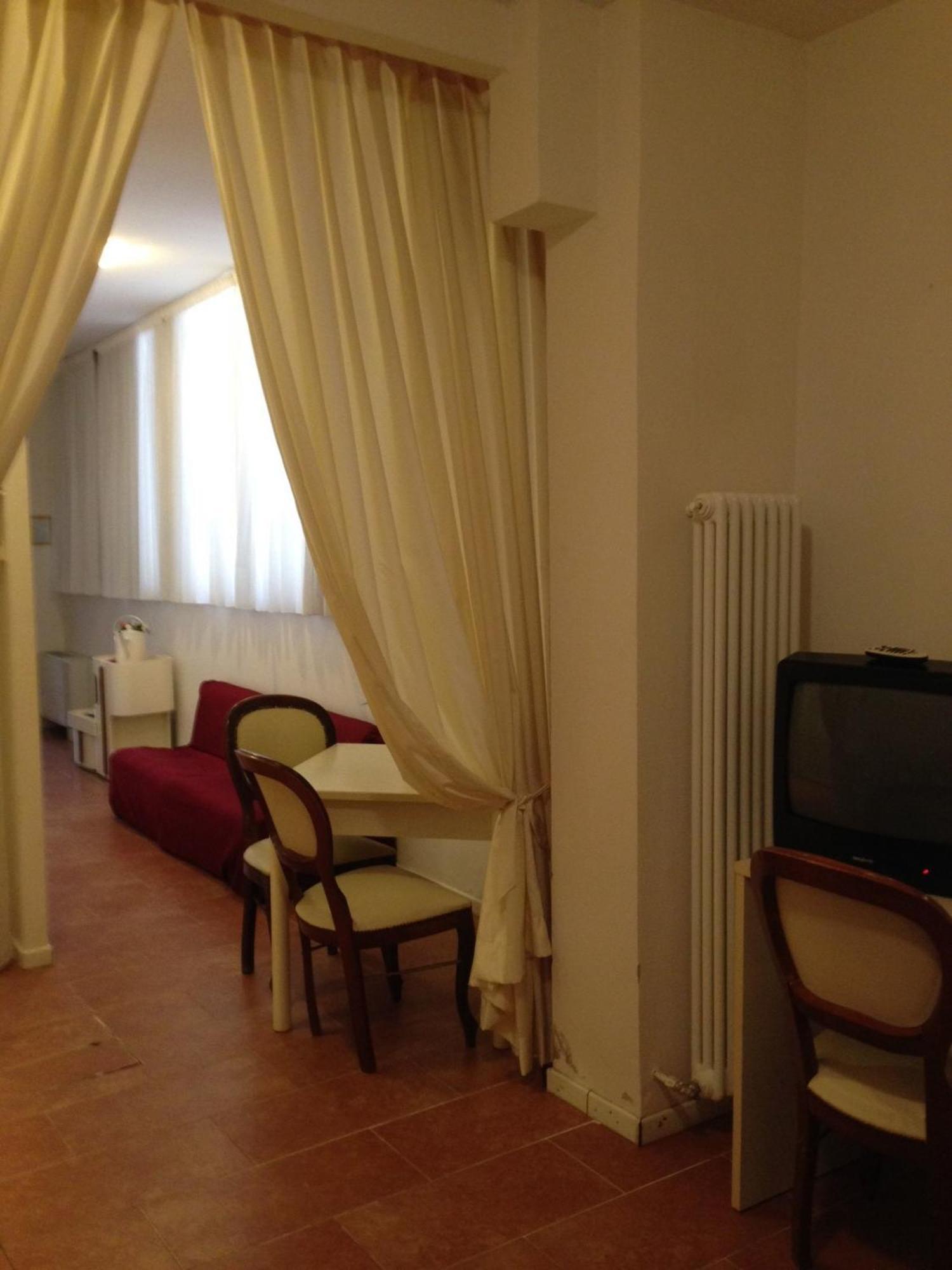Hotel Residence Maria Grazia Rimini Zimmer foto